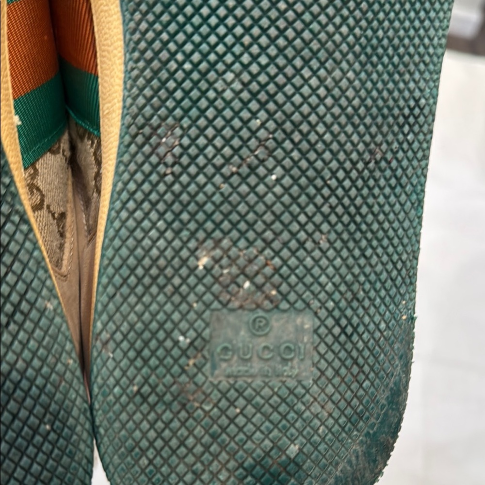 Authentic Gucci Beige and Green Sneakers - Picture 14 of 16